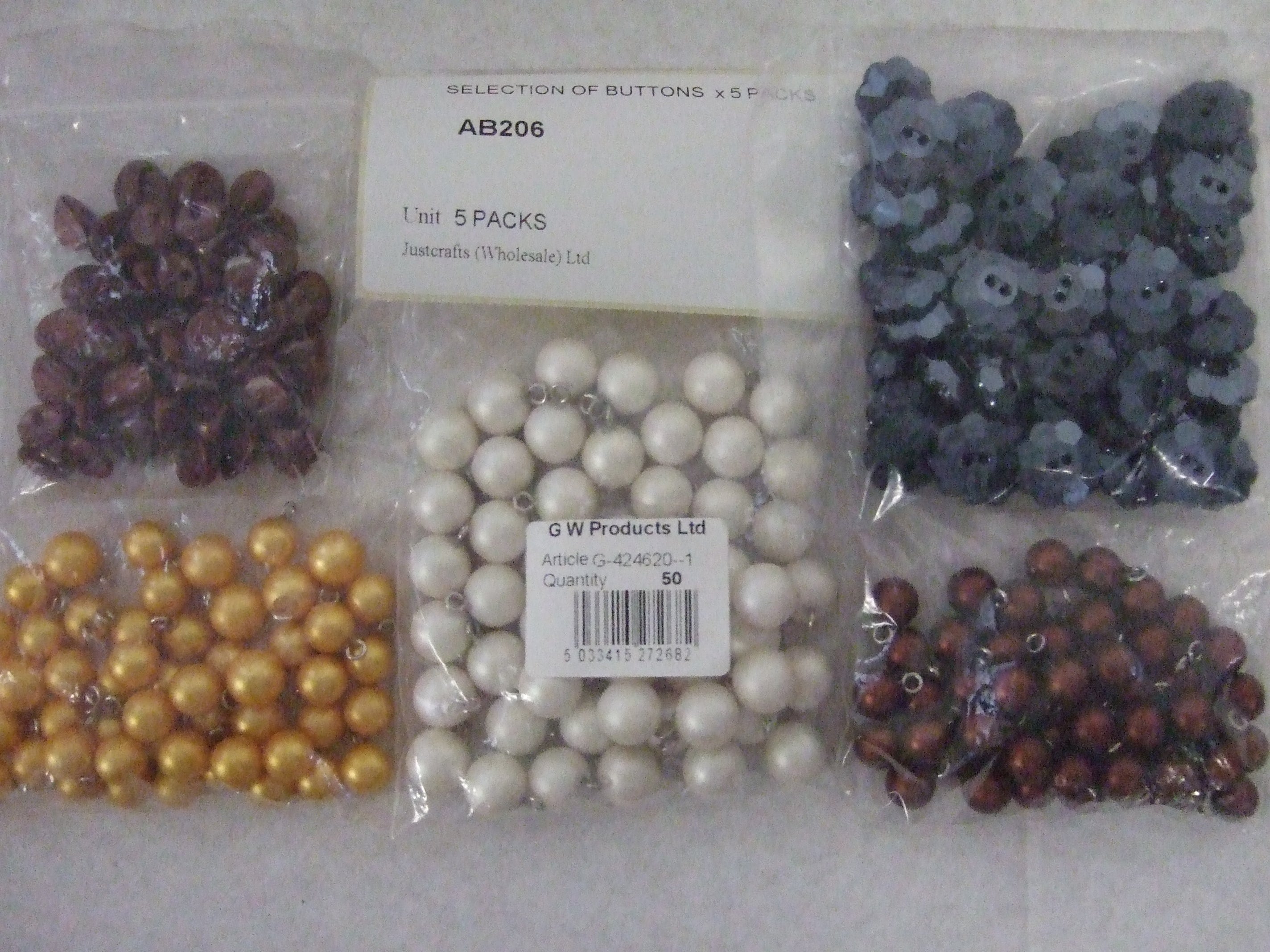 AB206 SELECTION OF BUTTONS x 5 PACKS