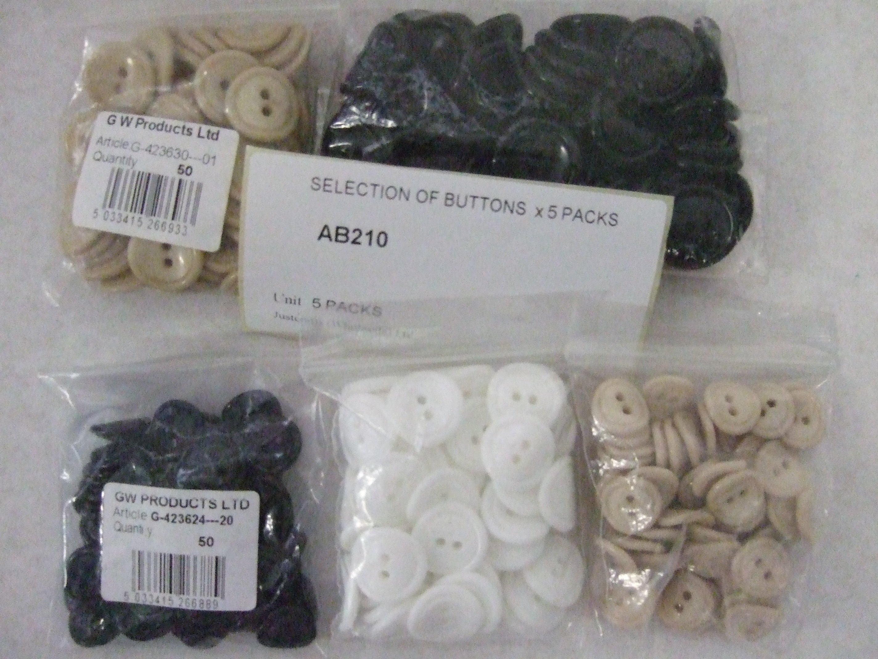 AB210 SELECTION OF BUTTONS x 5 PACKS