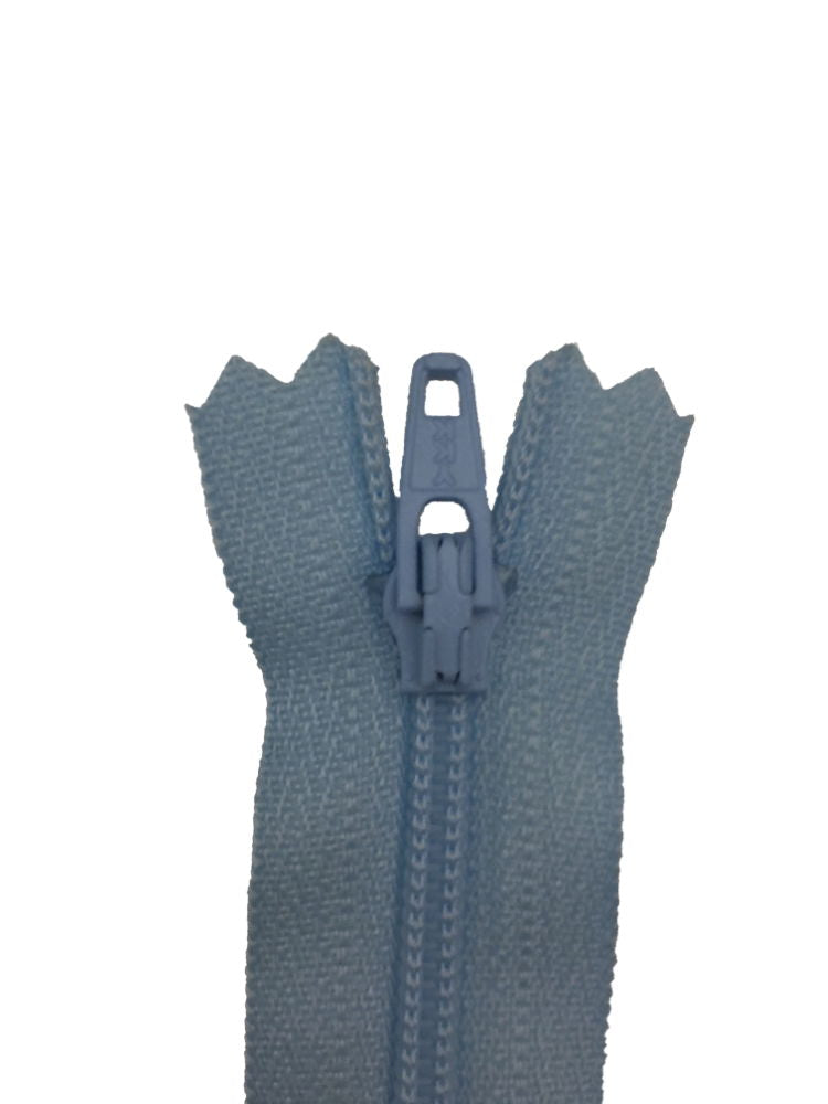 ERFC256-16-026 - YKK NYLON DRESS/ SKIRT ZIP 16 inch 41 cm 026 LT BLUE