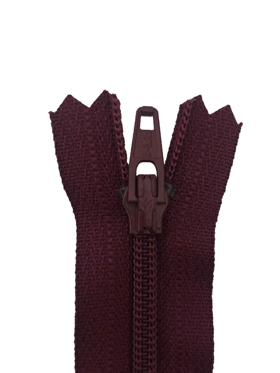 ERFC256-16-525 - YKK NYLON DRESS/ SKIRT ZIP 16 inch 41 cm 525 LT WINE