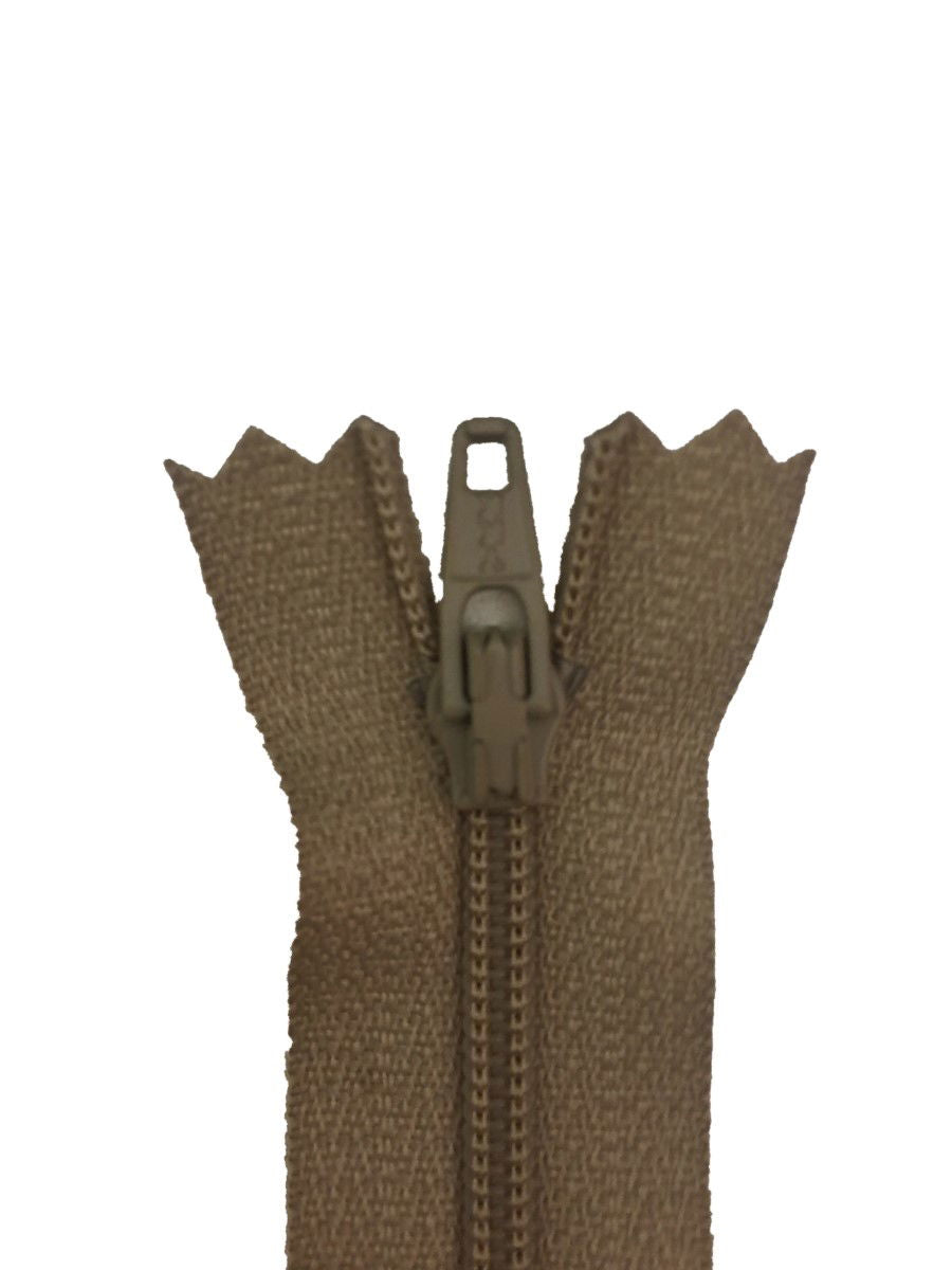 ERFC256-16-573 - YKK NYLON DRESS/ SKIRT ZIP 16 inch 41 cm 573 DK BEIGE