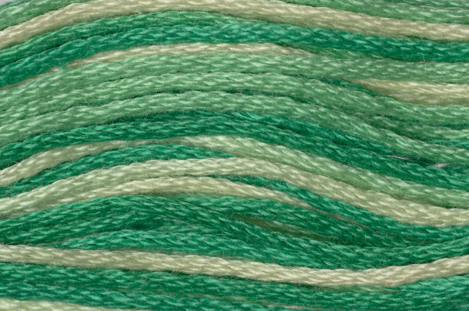 GE0073 - TRIMITS STRANDED COTTON 8m 73 GREEN MIX