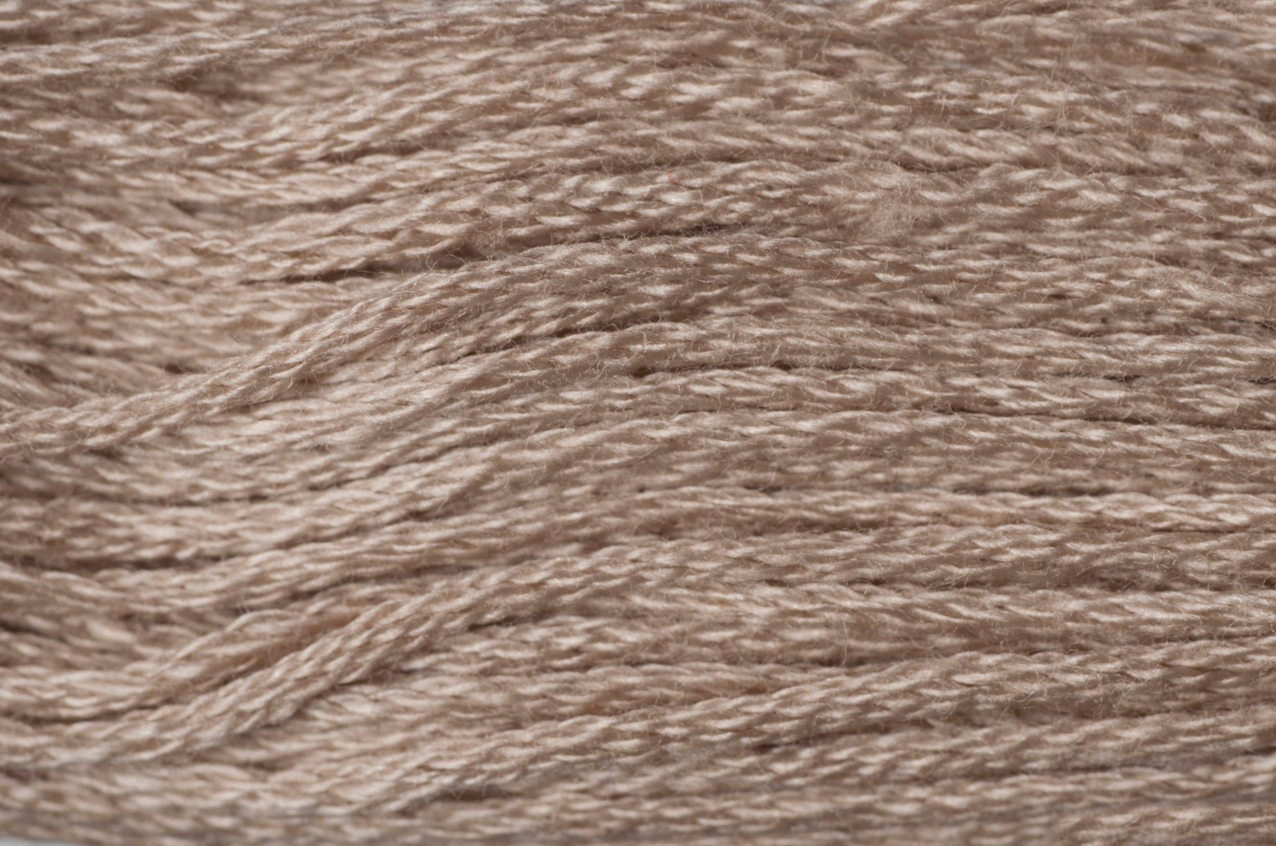 GE0124 - TRIMITS STRANDED COTTON 8m Col 124 BISCUIT