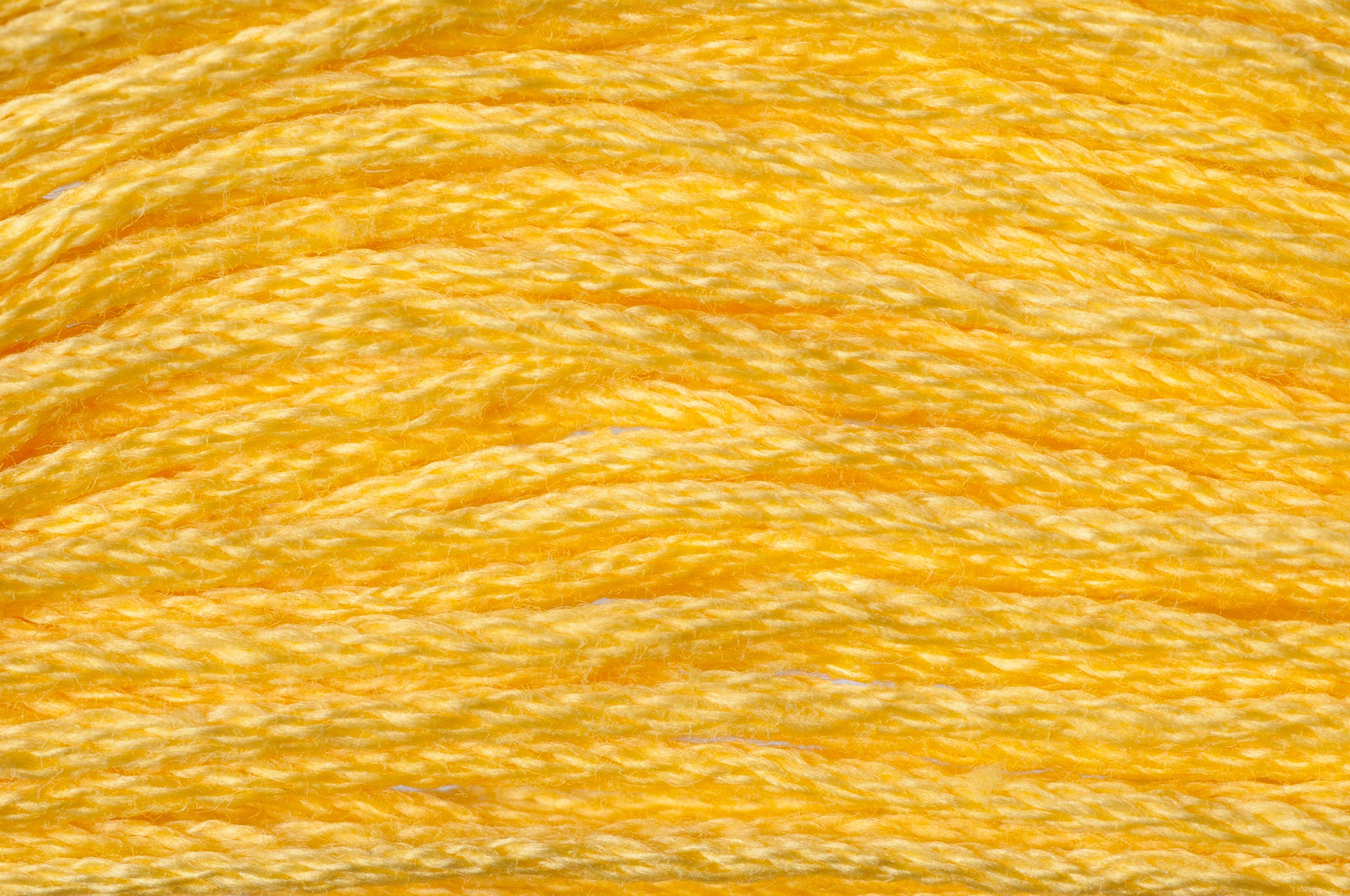 GE0245 - TRIMITS STRANDED COTTON 8m 245 DAFFODIL