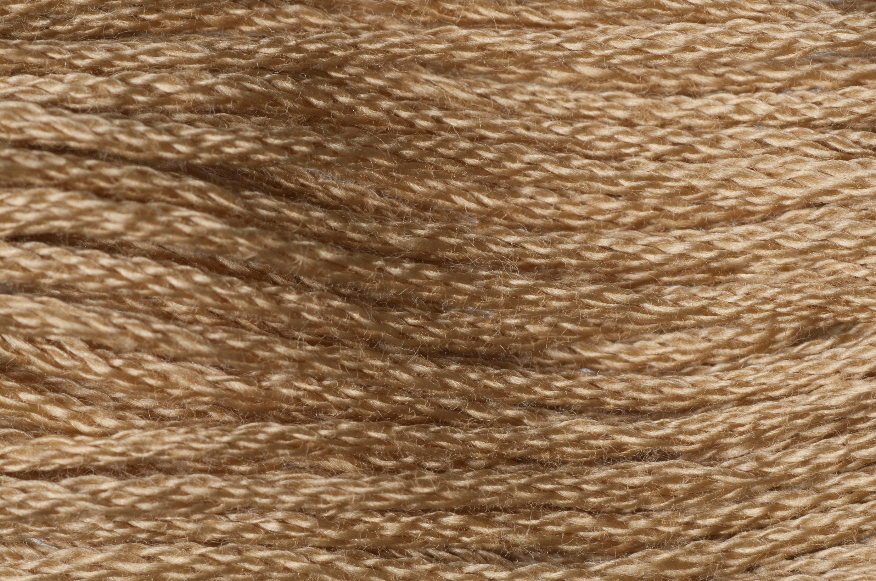 GE0302 - TRIMITS STRANDED COTTON 8m Col 302 VANILLA