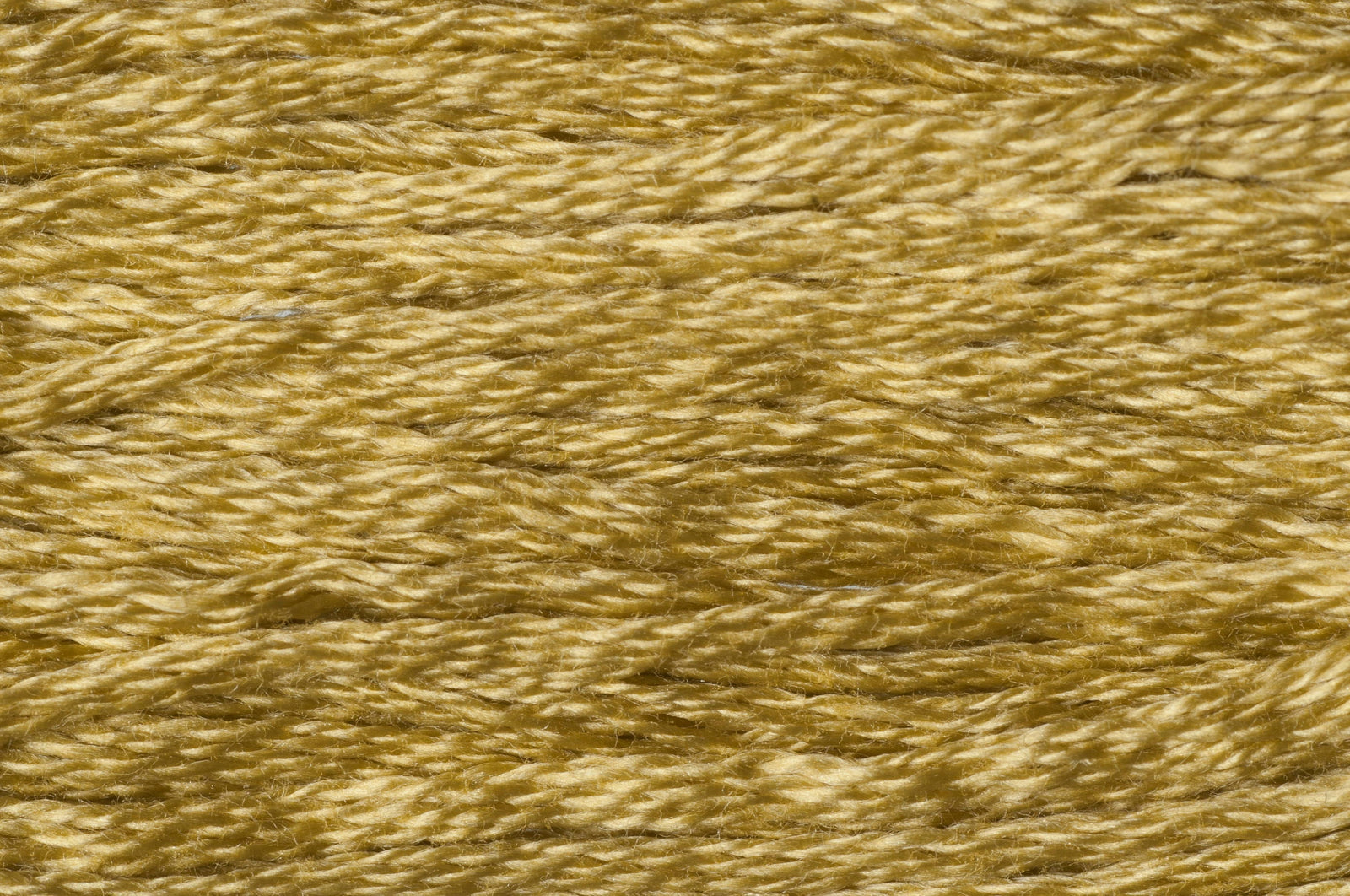 GE0672 - TRIMITS STRANDED COTTON 8m Col 672  SOFT PINE