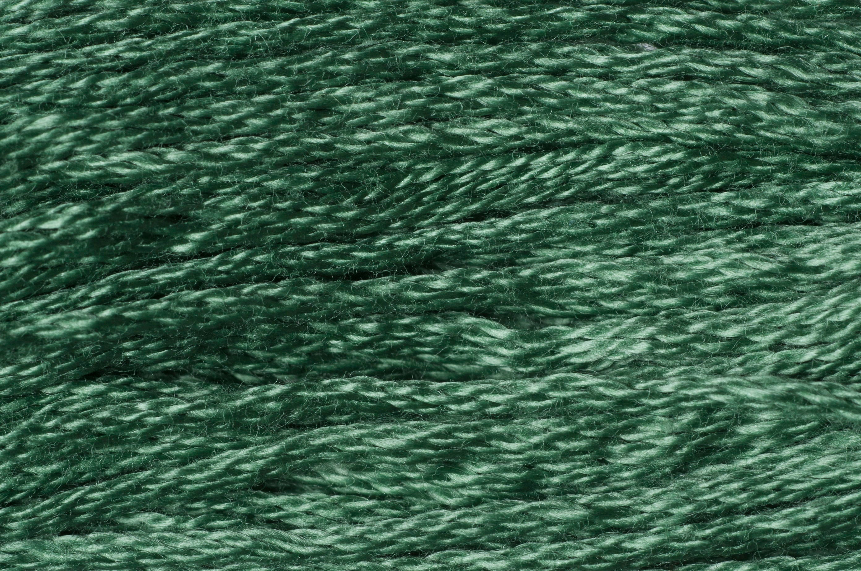 GE0685 - TRIMITS STRANDED COTTON 8m Col 685 HUNTER