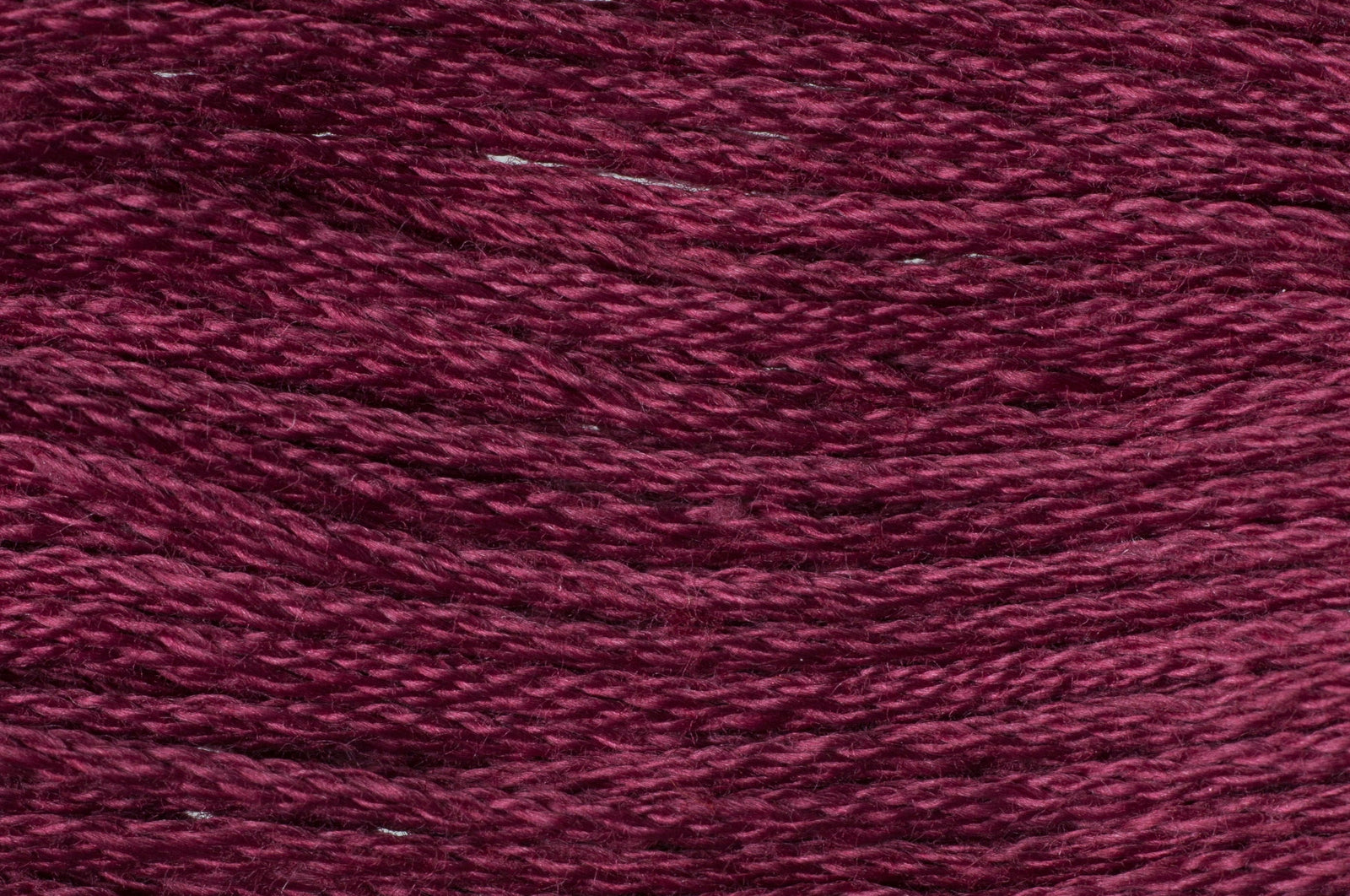 GE3911 - TRIMITS STRANDED COTTON 8m COL 3911 BURGUNDY