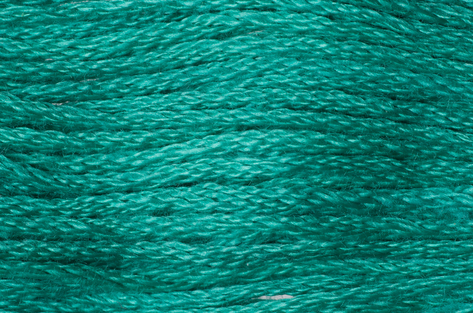 GE6115 - TRIMITS STRANDED COTTON 8m COL 6115 BRIGHT EMERALD