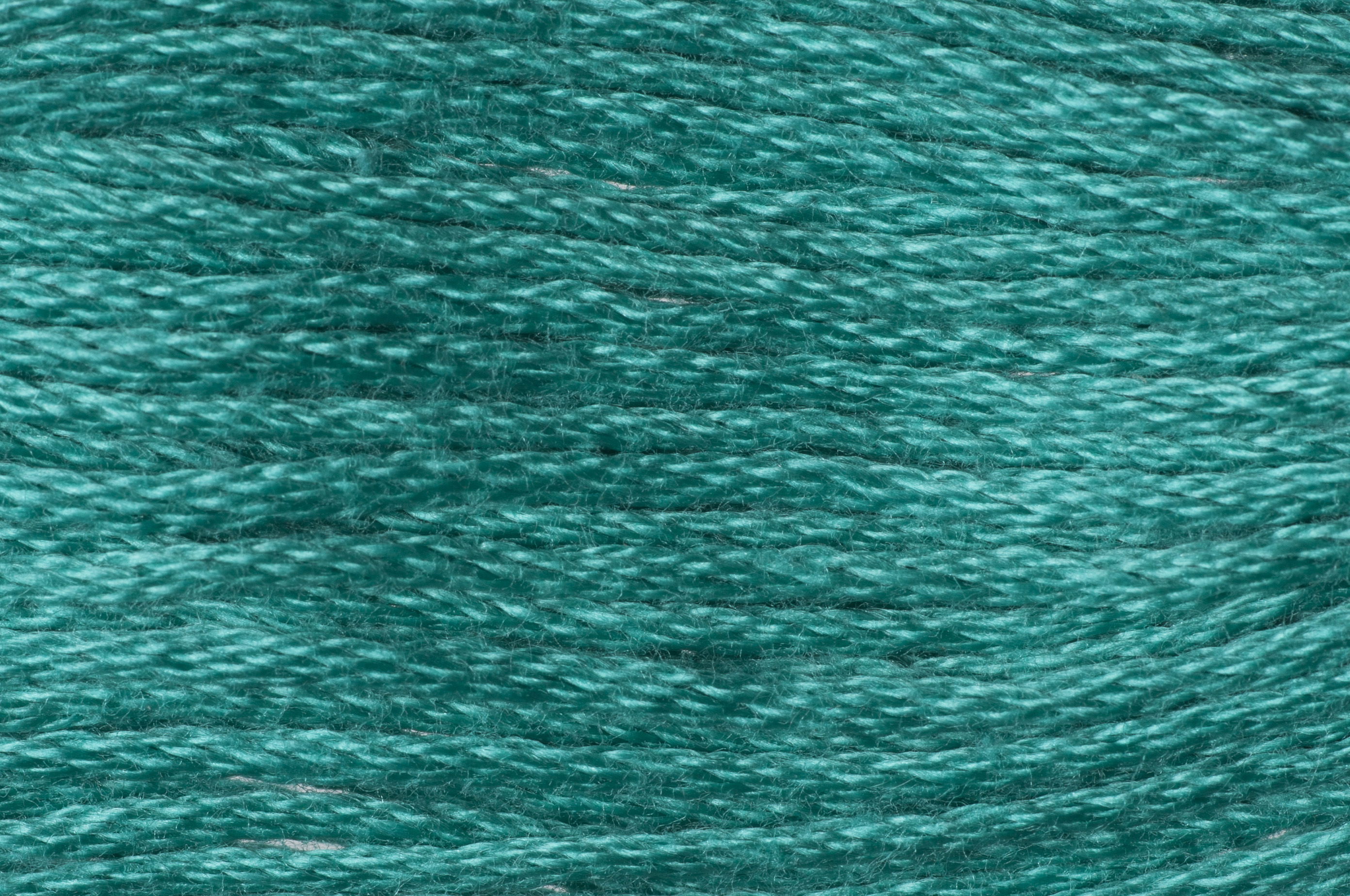 GE6117 - TRIMITS STRANDED COTTON 8m Col 6117 PARROT GREEN