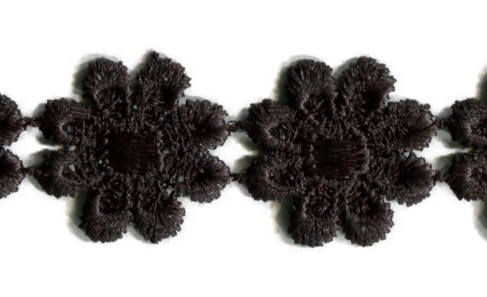 L100-BL - COTTON GUIPURE DAISY TRIM BLACK (27.4m)