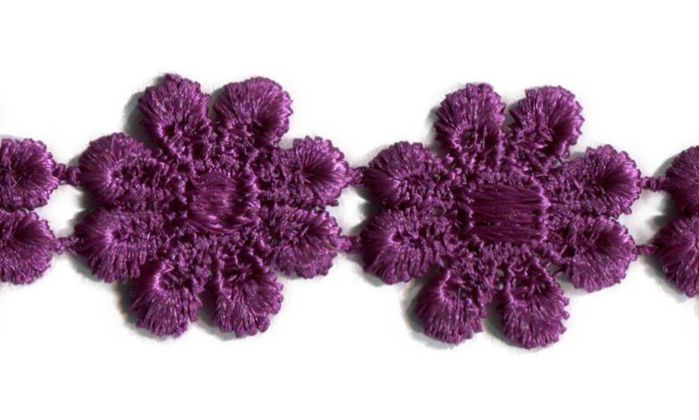 L100-PUR - COTTON GUIPURE DAISY TRIM PURPLE (27.4m)