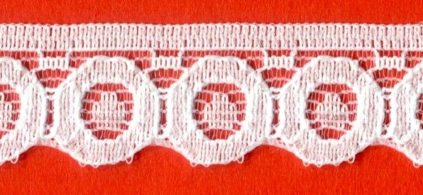 L129-C-25 - NYLON LACE IVORY FLAT 12.5mm (25M)