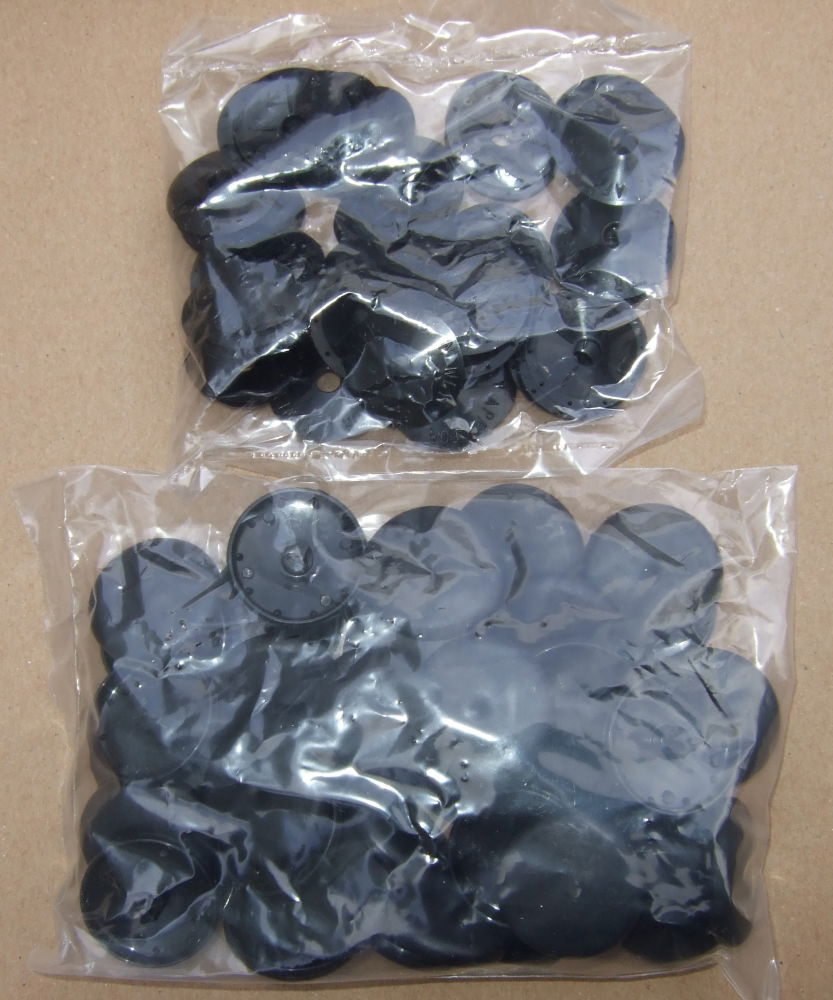 P323265 - COVER BUTTONS PLASTIC 29MM BLACK 50PCS