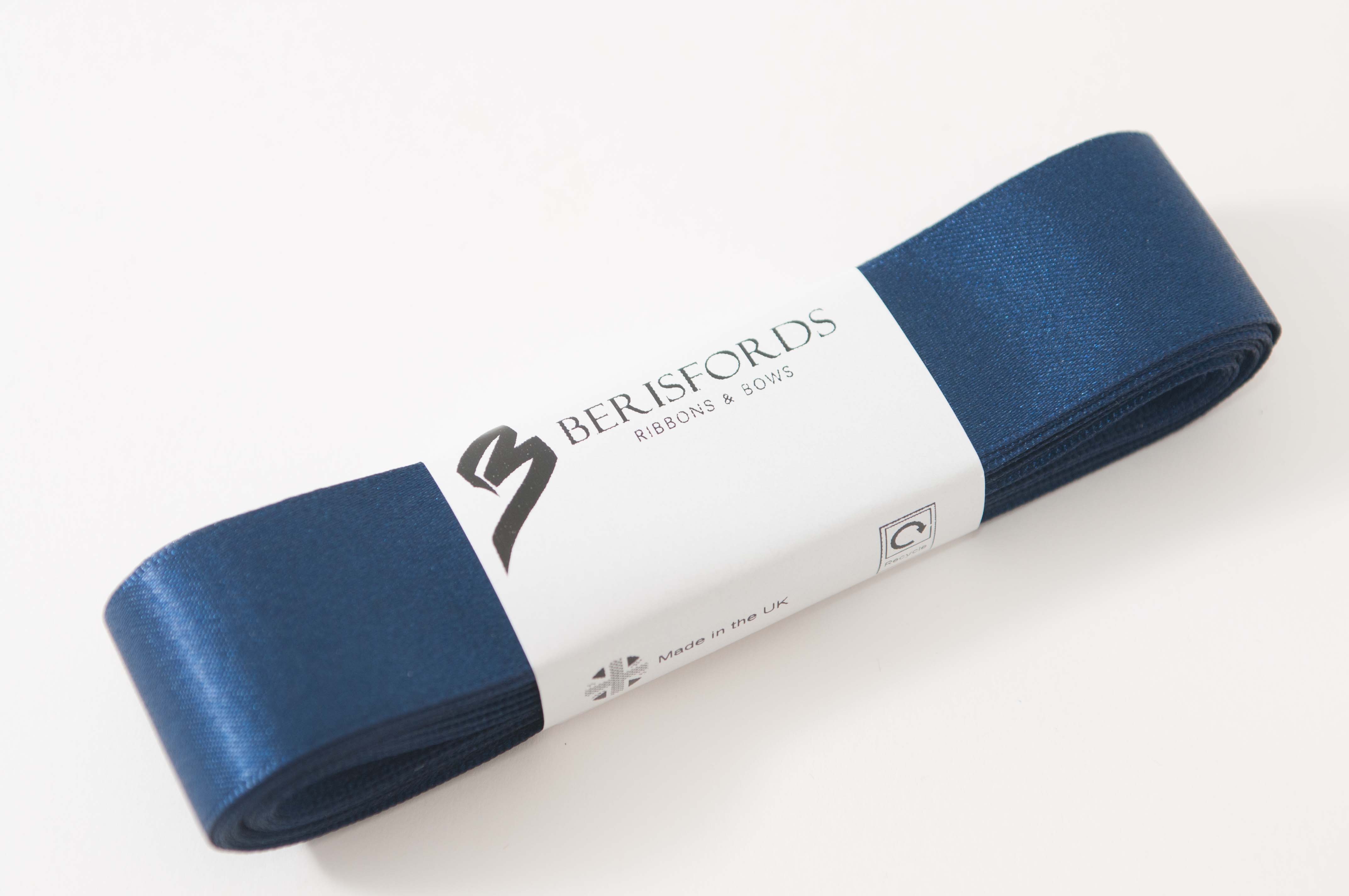 P3501-25-13 - BERISFORD DOUB SATIN 25mm 13 NAVY HANK