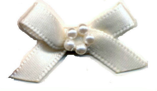 RBP000 - RIBBON BOW WITH PEARLS 000/1961 OFF WHITE