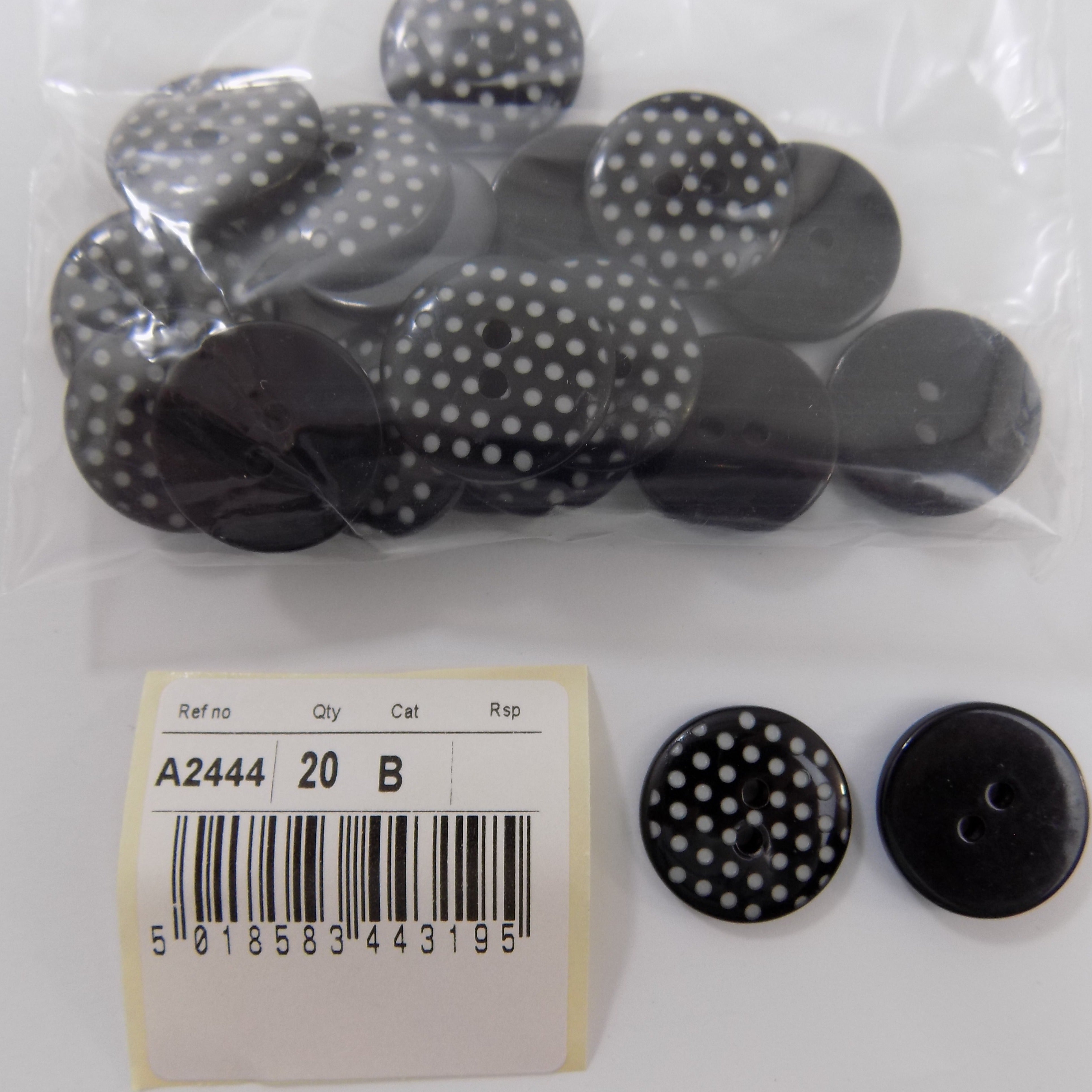 S2444    **SEHLBACH B BUTTON BLACK/WHITE SPOTS LARGE X 20
