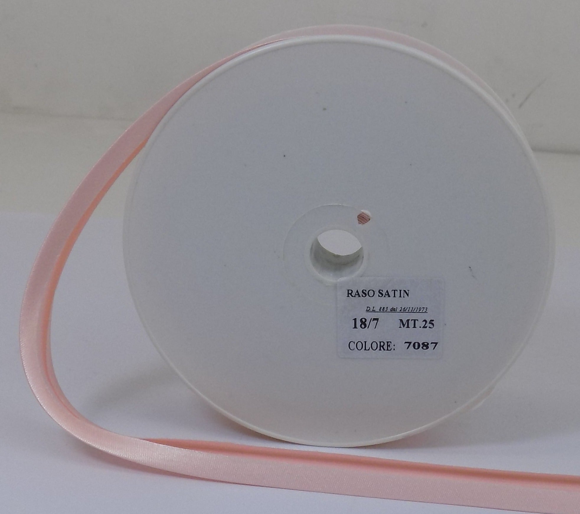 SB18-7087 **SATIN BIAS BINDING 18MM 7087 MOONSTONE