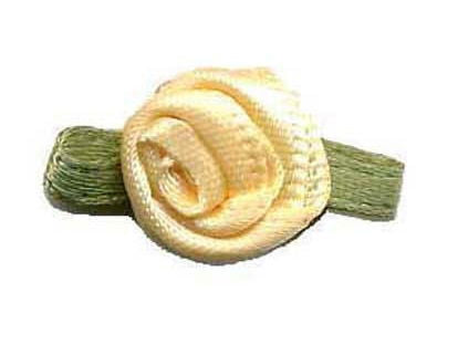 SR644 - SMALL ROSES 644 BUTTERCUP (Green Leaf)