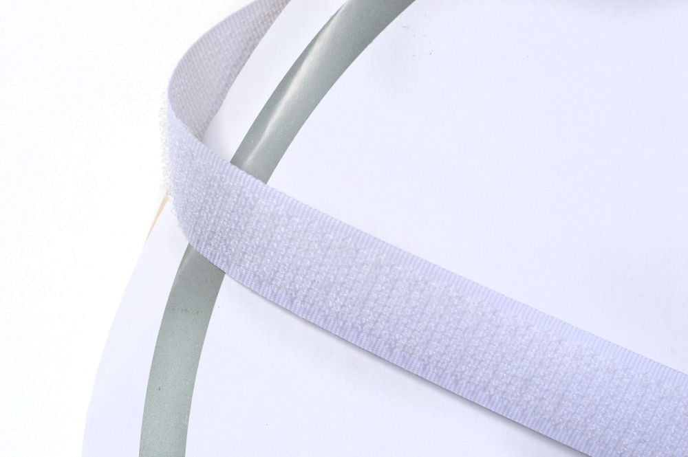 VBSWH-W - BULK 20mm SEW ON HOOK ONLY WHITE 25m