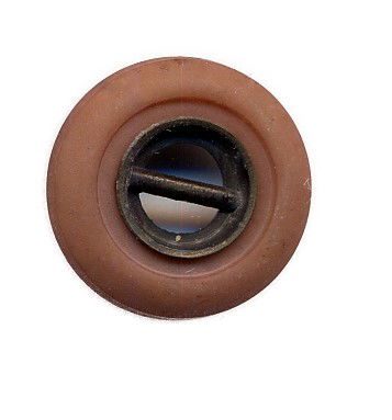 VW016 - VW BROWN WITH CENTRE BAR EFFECT BUTTON X 100 15MM
