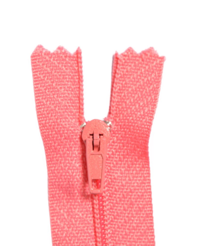 ZCE6-142 - ZIP AUTO CLOSED END 15 cm C397 CERISE