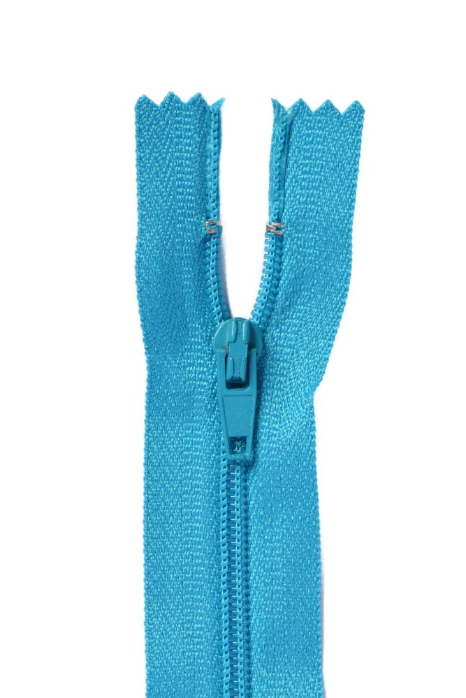ZCE8-202 - ZIP AUTO CLOSED END 20 cm C549 KINGFISHER